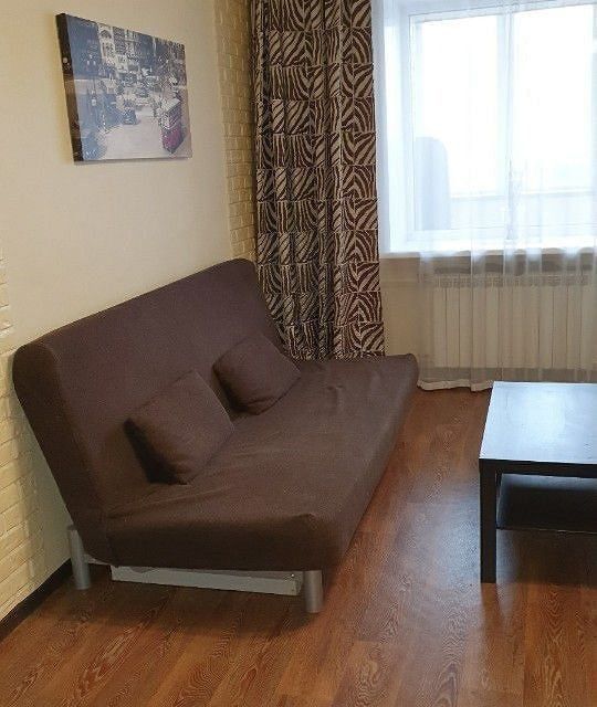 Сдаётся 1-комнатная квартира, 38 м²