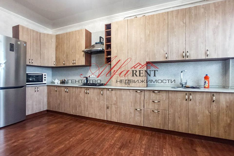 Сдаётся 2-комнатная квартира, 70 м²