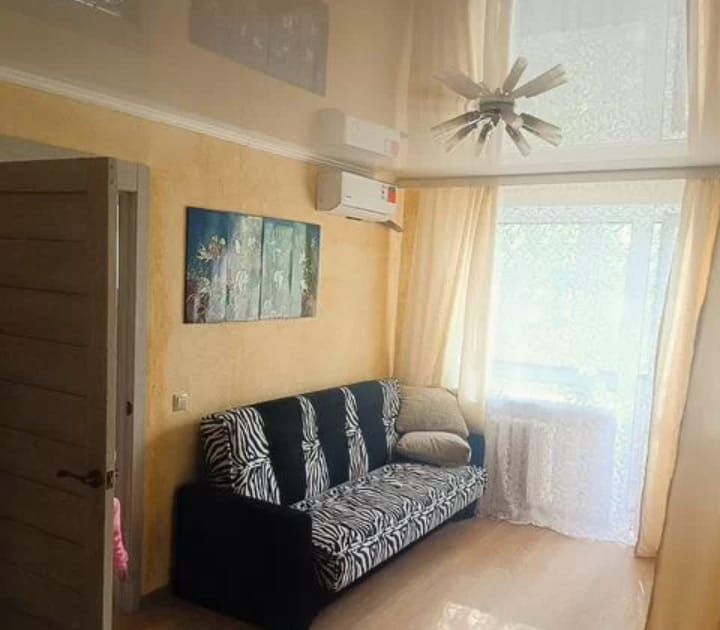 Сдаётся 1-комнатная квартира, 42 м²