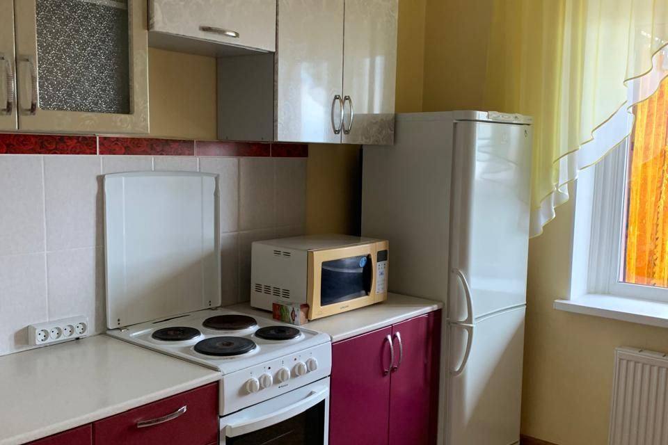 Сдаётся 1-комнатная квартира, 38 м²