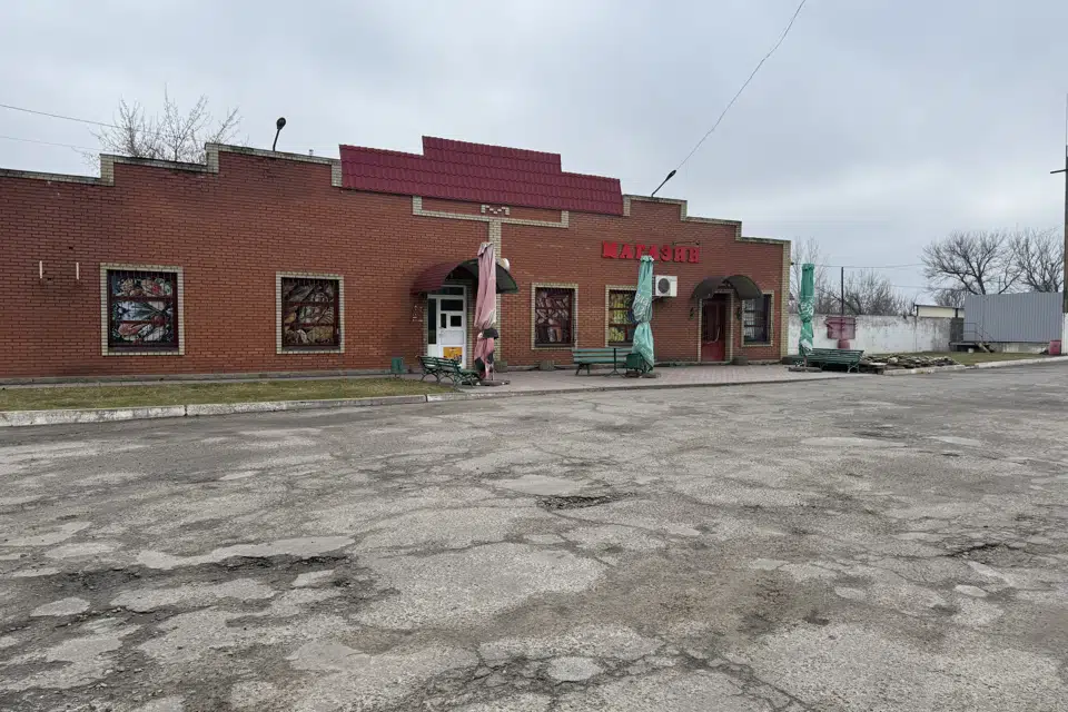 Сдаётся торговое помещение, 192 м²