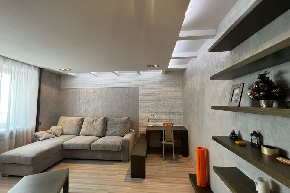Сдаётся 1-комнатная квартира, 55 м²