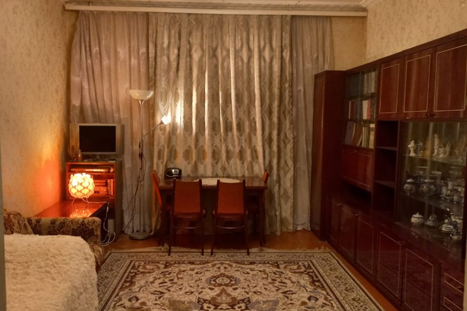 Сдаётся 2-комнатная квартира, 60 м²