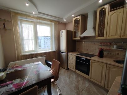 Сдаётся 2-комнатная квартира, 54 м²