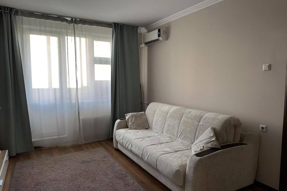 Сдаётся 1-комнатная квартира, 37 м²