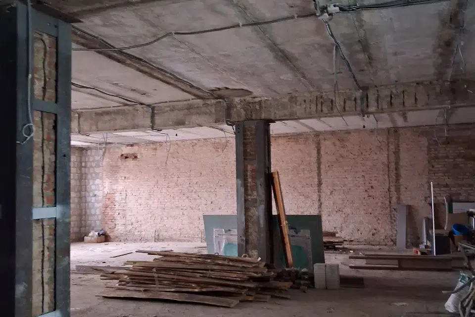 Сдаётся помещение своб. назначения, 600 м²