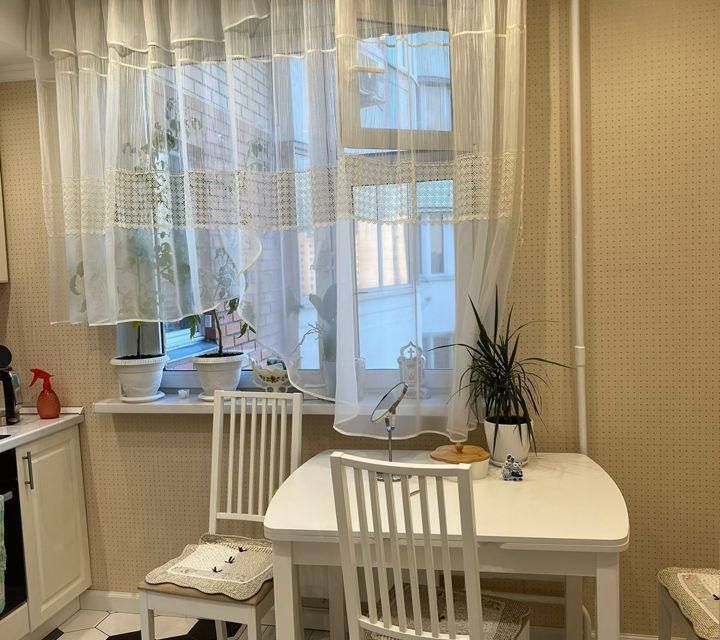 Сдаётся 1-комнатная квартира, 37 м²