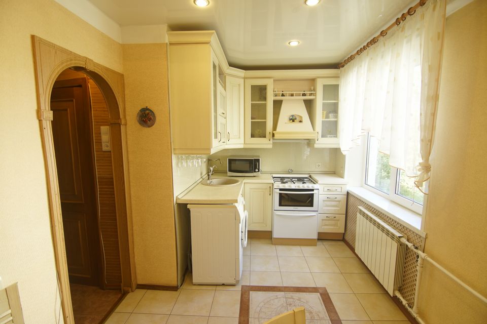 Сдаётся 2-комнатная квартира, 56.8 м²