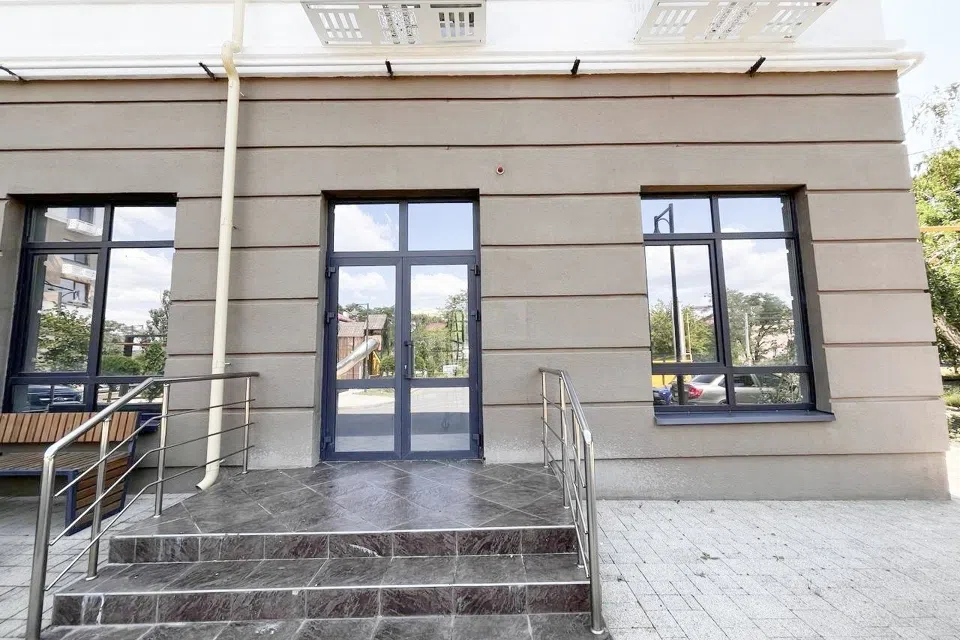 Сдаётся помещение своб. назначения, 135 м²