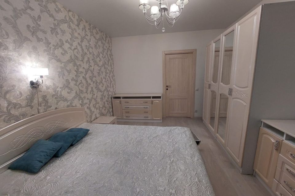 Сдаётся 2-комнатная квартира, 68 м²