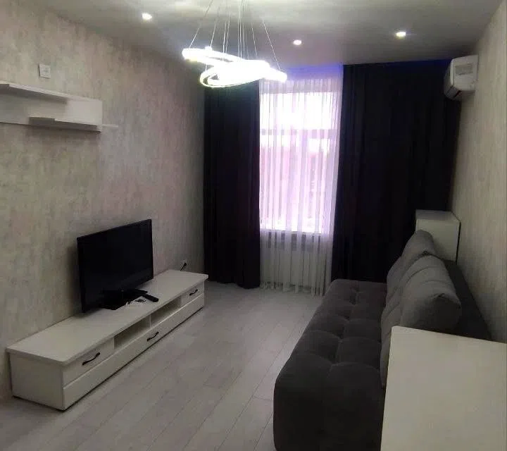Сдаётся 2-комнатная квартира, 78 м²