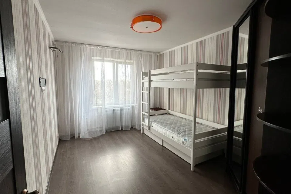 Сдаётся 2-комнатная квартира, 54 м²