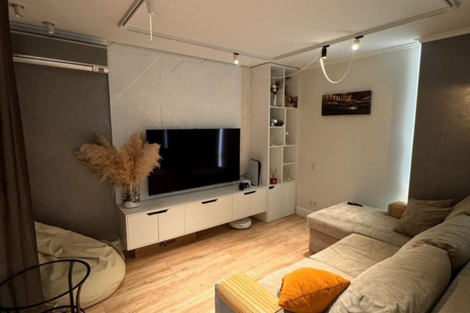 Сдаётся 2-комнатная квартира, 54.7 м²
