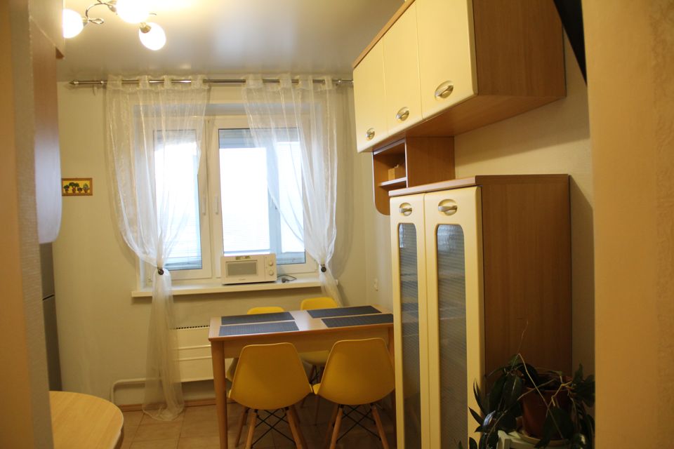 Сдаётся 1-комнатная квартира, 35 м²