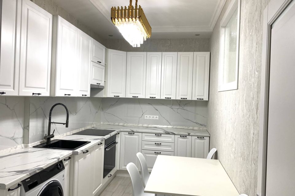 Сдаётся 3-комнатная квартира, 80.2 м²