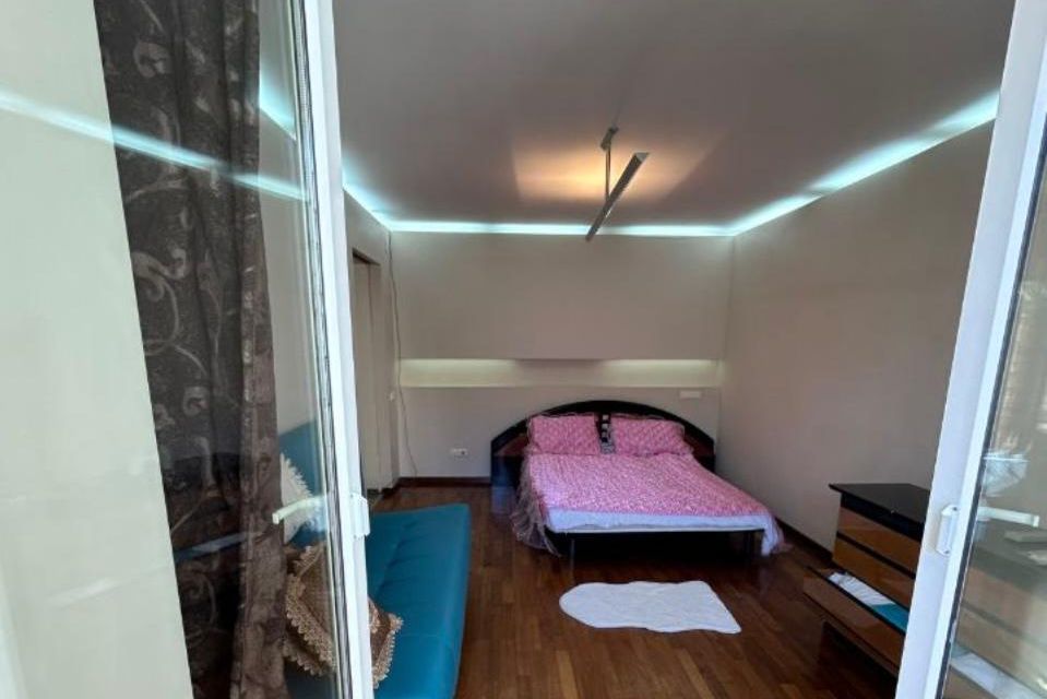 Сдаётся 1-комнатная квартира, 40 м²