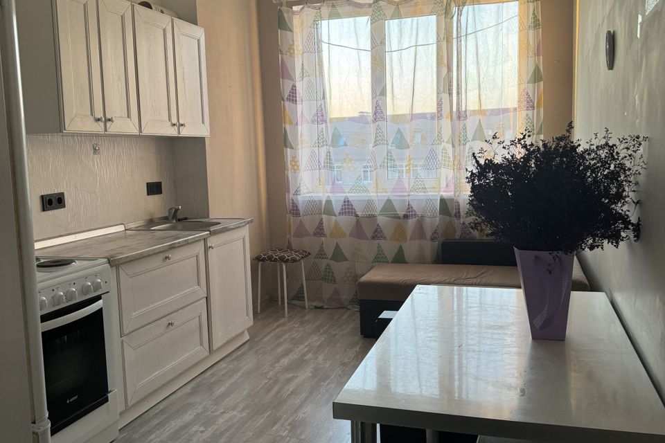 Сдаётся 1-комнатная квартира, 38 м²