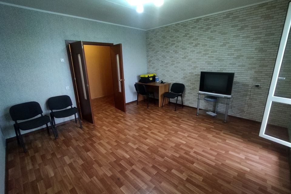 Сдаётся 1-комнатная квартира, 42 м²
