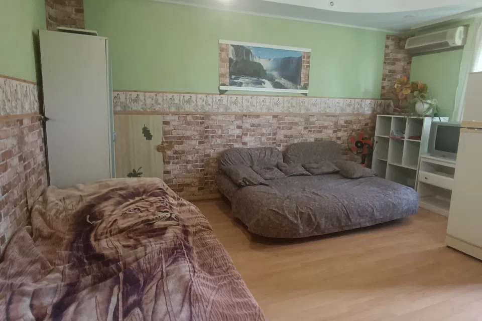 Сдаётся 2-комнатная квартира, 55 м²