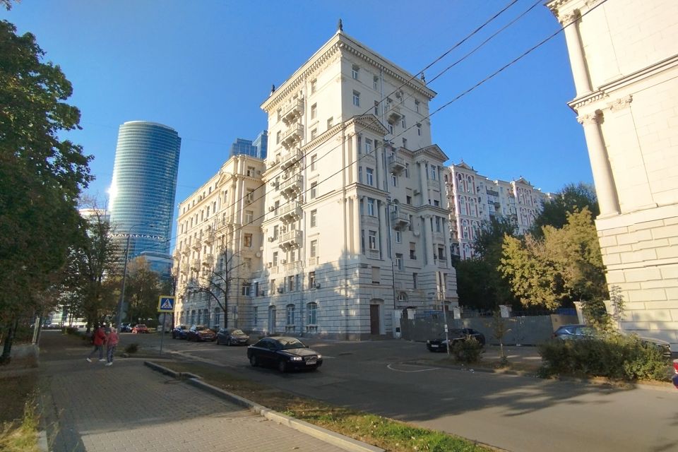 Сдаётся 2-комнатная квартира, 75 м²