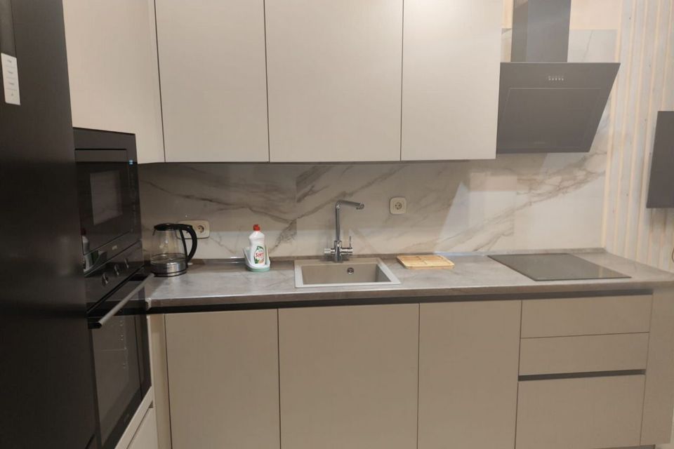 Сдаётся 1-комнатная квартира, 49 м²