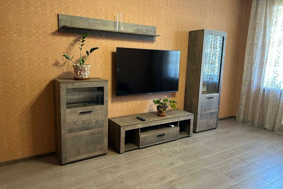 Сдаётся 2-комнатная квартира, 64 м²