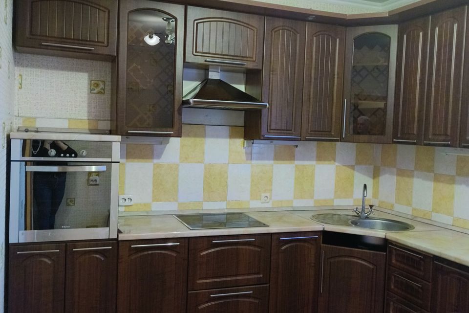 Сдаётся 3-комнатная квартира, 87 м²