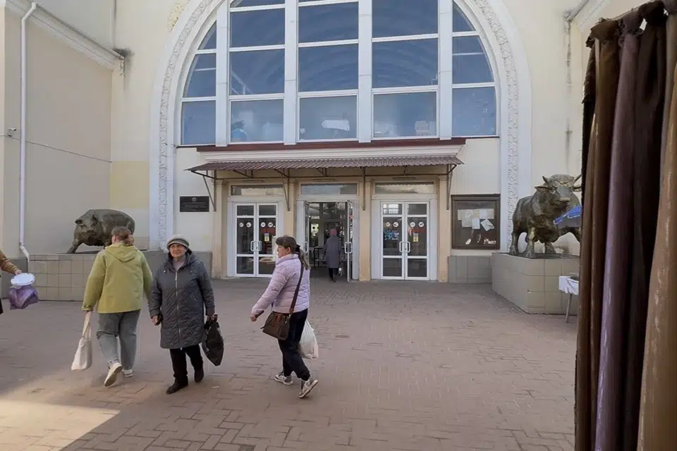 Сдаётся торговое помещение, 10 м²