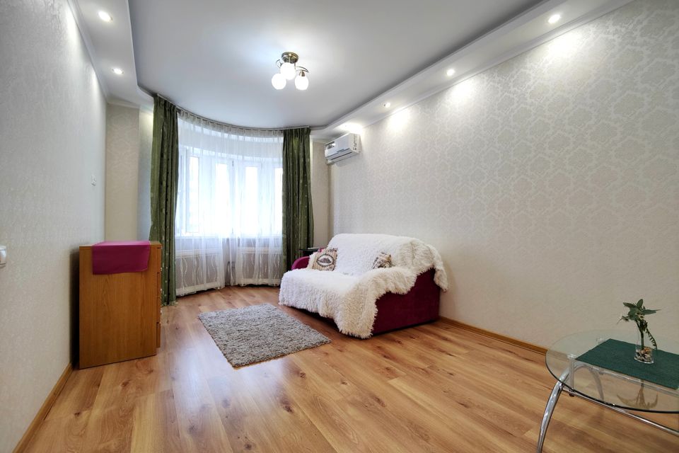 Сдаётся 1-комнатная квартира, 43 м²