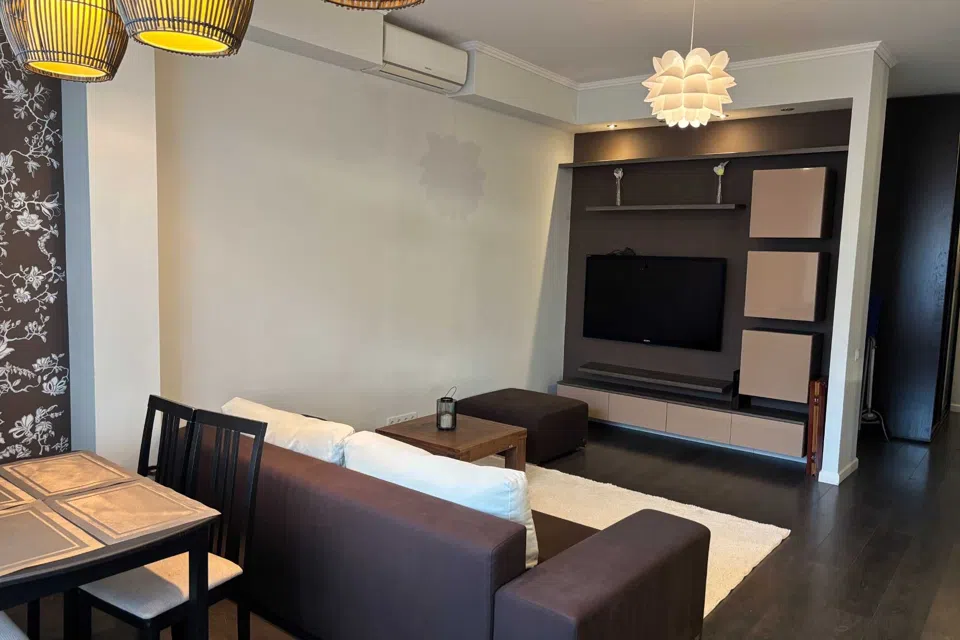 Сдаётся 2-комнатная квартира, 60 м²