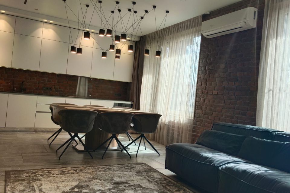 Сдаётся 3-комнатная квартира, 92 м²