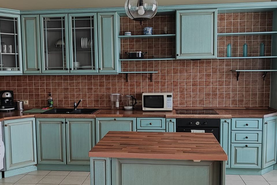 Сдаётся 2-комнатная квартира, 85 м²
