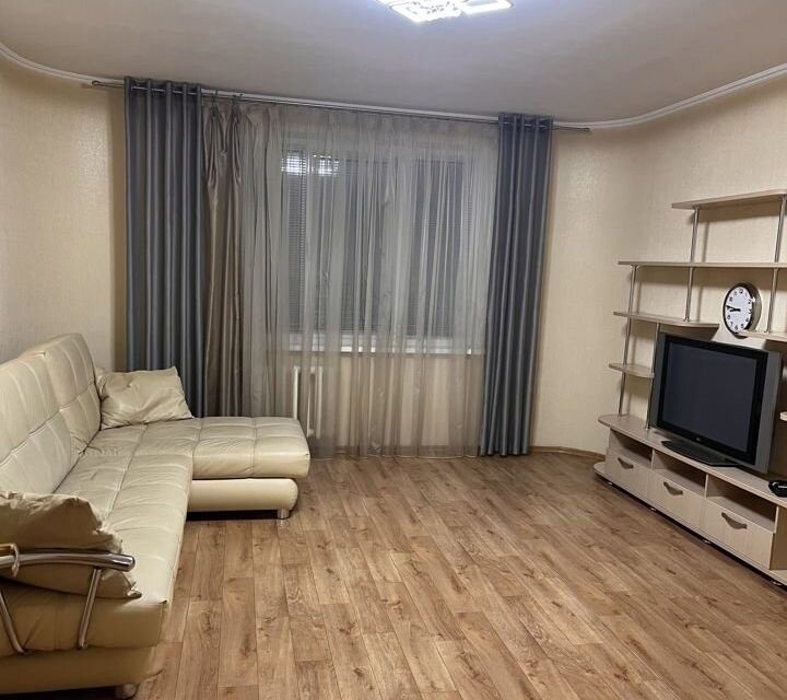 Сдаётся 1-комнатная квартира, 59 м²