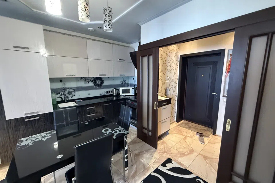 Сдаётся 2-комнатная квартира, 55 м²