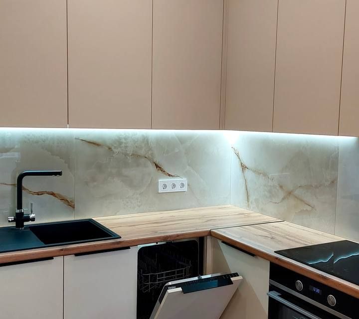 Сдаётся 1-комнатная квартира, 42 м²