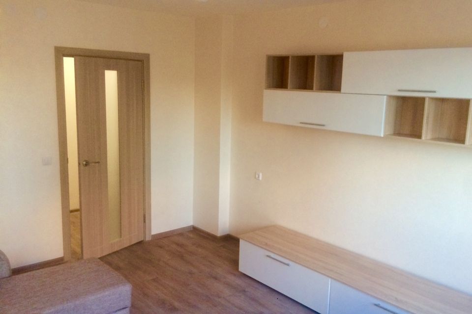 Сдаётся 2-комнатная квартира, 61 м²