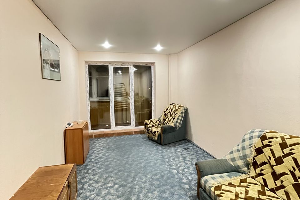 Сдаётся 1-комнатная квартира, 42 м²
