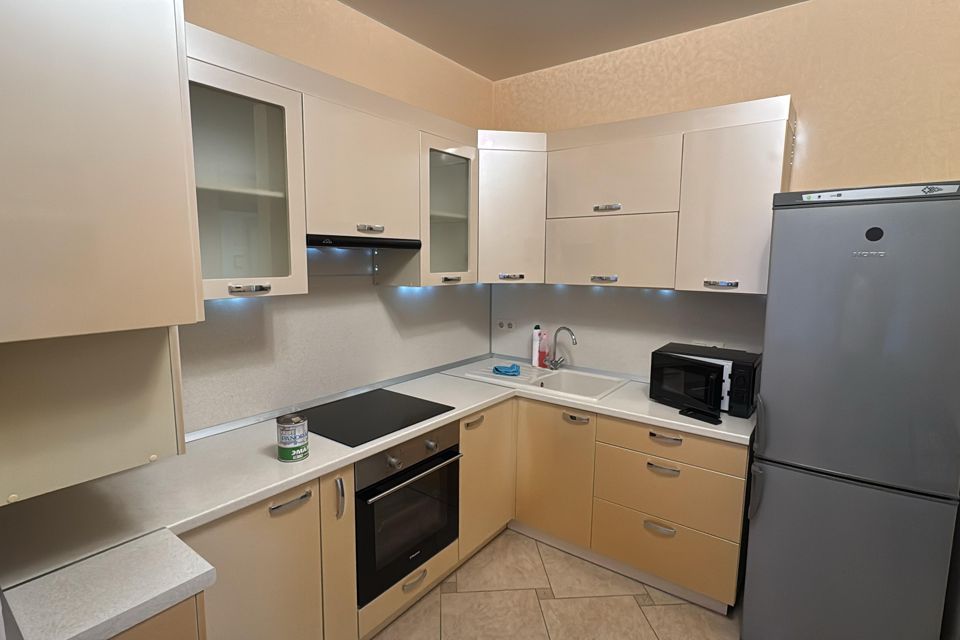 Сдаётся 1-комнатная квартира, 56 м²