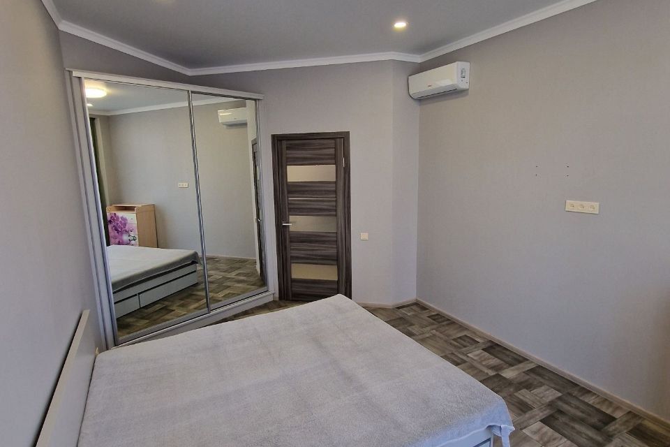Сдаётся 1-комнатная квартира, 38 м²