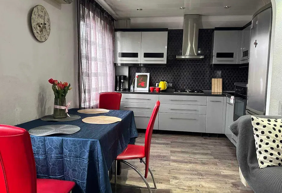 Сдаётся 2-комнатная квартира, 55 м²