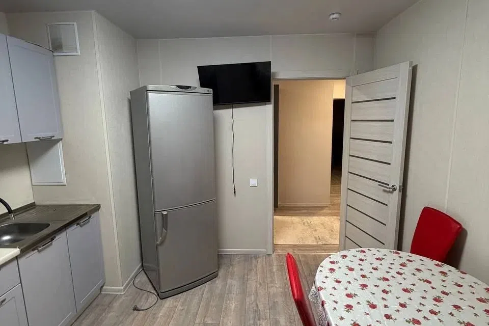 Сдаётся 2-комнатная квартира, 57 м²