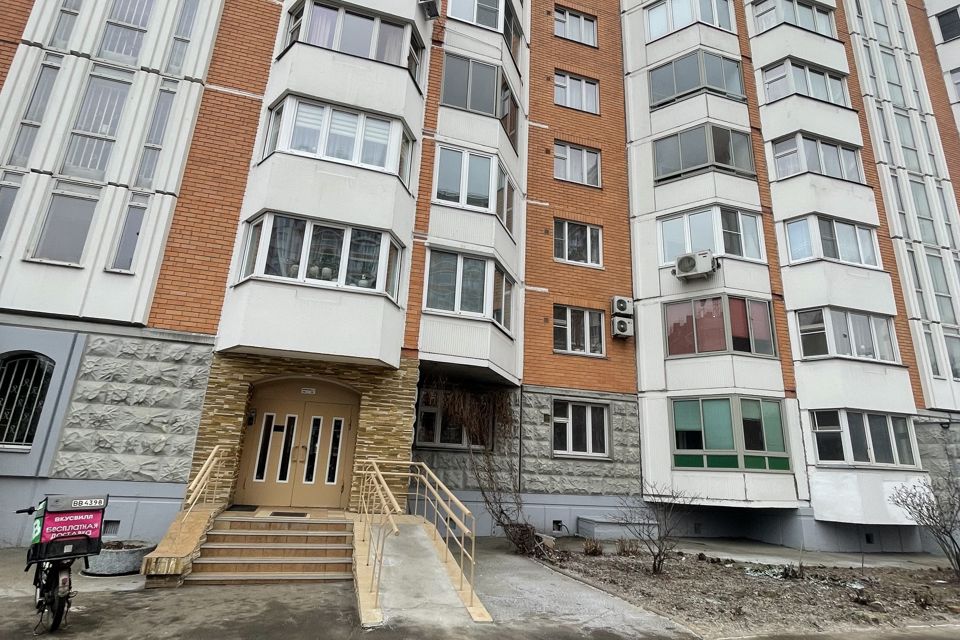 Сдаётся 2-комнатная квартира, 60.3 м²