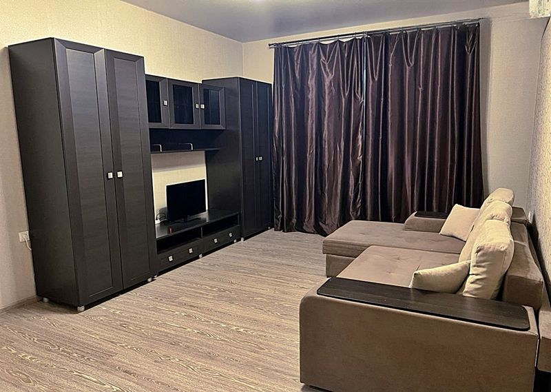 Сдаётся 1-комнатная квартира, 50 м²