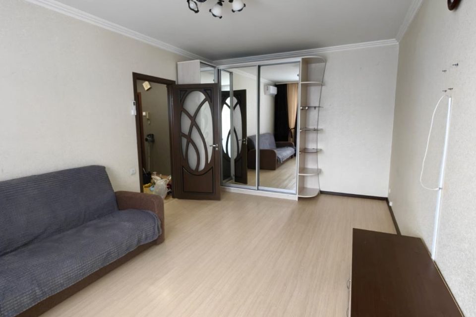 Сдаётся 1-комнатная квартира, 38 м²