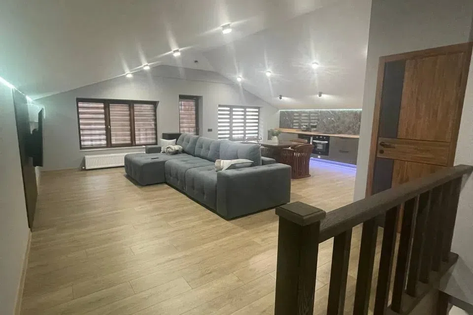 Сдаётся таунхаус, 2-эт., 120 м²
