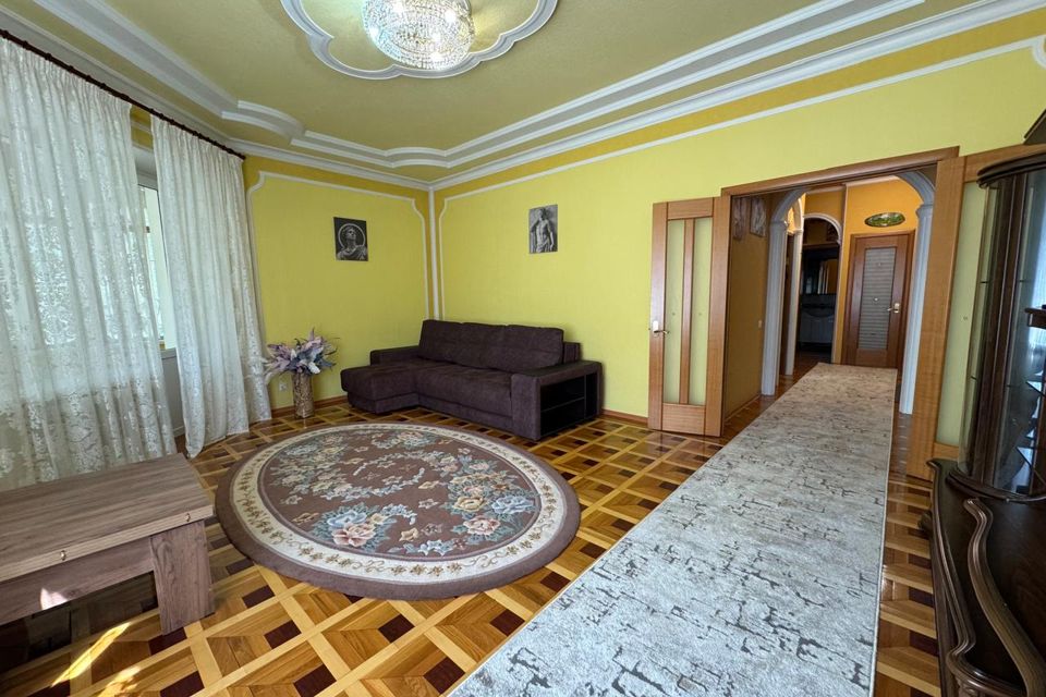 Сдаётся 2-комнатная квартира, 68.4 м²