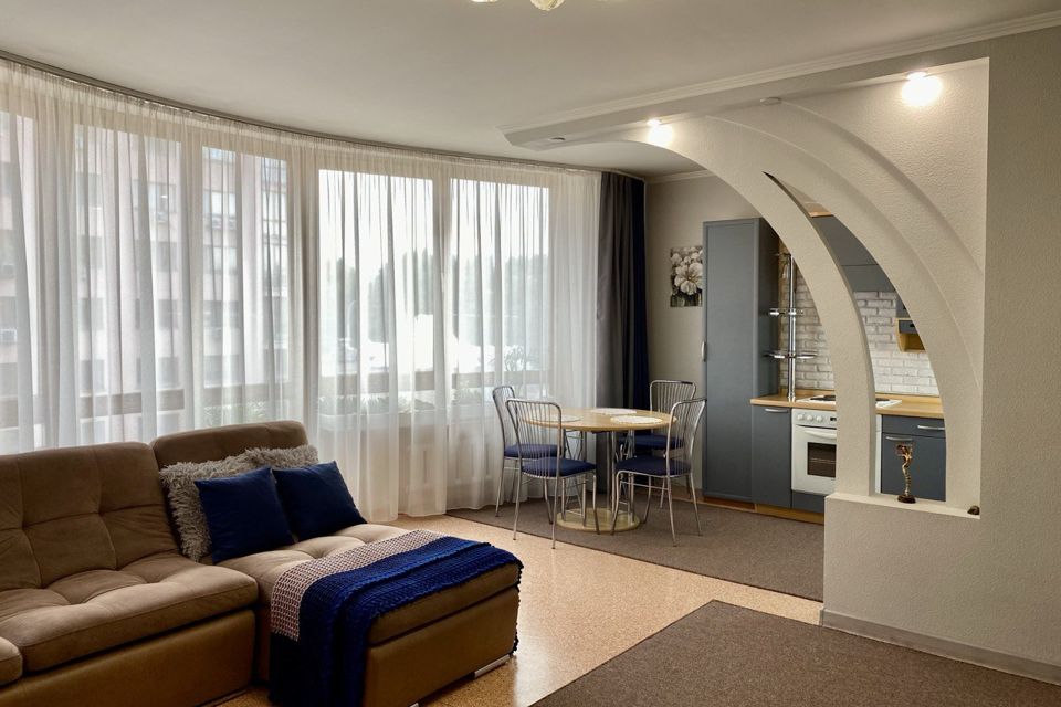 Сдаётся 2-комнатная квартира, 83.7 м²