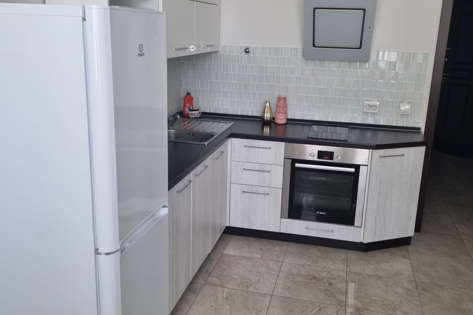Сдаётся 1-комнатная квартира, 42 м²