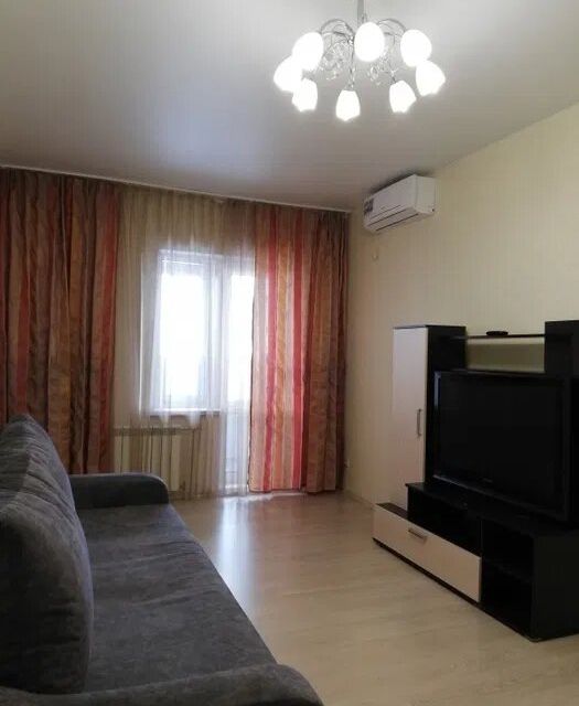 Сдаётся 1-комнатная квартира, 40 м²