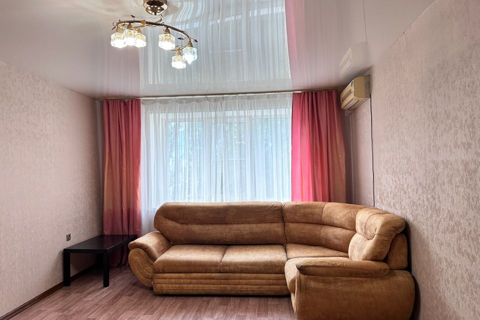 Сдаётся 1-комнатная квартира, 37 м²